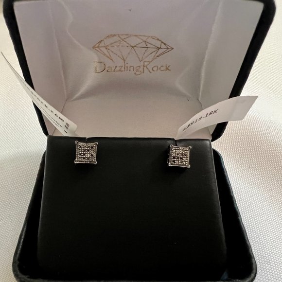 18K Oxidized White Gold Square Ear Studs w/ Screw Backs - Picture 4 of 7